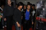 Shahrukh Khan, Sachiin Joshi at Azaan Premiere in PVR, Juhu on 13th Oct 2011 (90).JPG